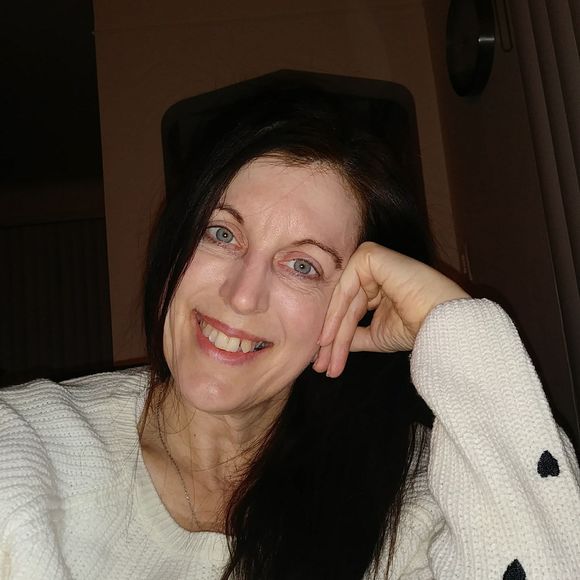 Meet your Posher, Jeri - Picture 1 of 1